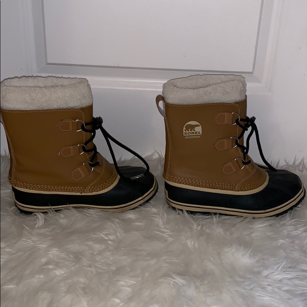 Sorel snow boots